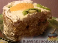 Фото к рецепту: Бисквитный торт с зефиром и фруктами