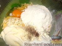 Фото приготовления рецепта: Сырные оладушки - шаг №6