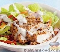 Фото к рецепту: Куриный салат с заправкой «Ранчо»